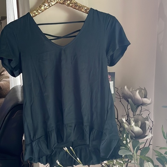 Betsy Johnson Strappy Short Sleeve Flounce Hem Top - Picture 15 of 17